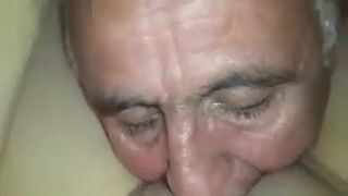 AzerI amca  yengeyI goturuyor