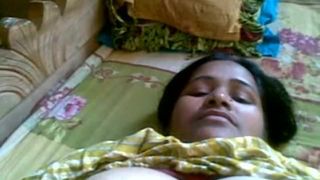 Desi Muslim Big BOOBS, Ammi shows Pink Pussy