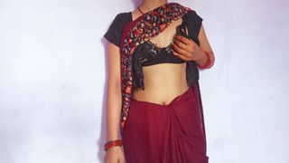 Indian 20 Years Old Desi Bhabhi Was Cheating On Her Husband. She Was Having Hard Sex With Dever – Clear Hindi Audio