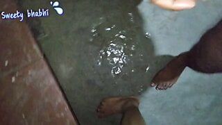 Pati ke Bajar Jane ke baad, Bhabhi ne Devar se Gand marwayi