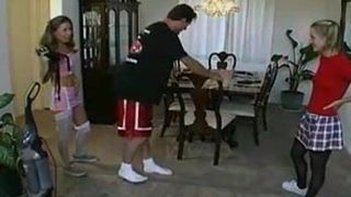 Razz- coppia seduce ragazzina molto vacca