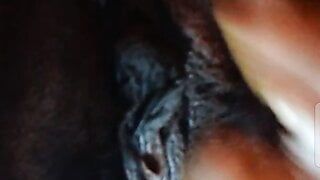 Tamil aunty sex with boyfriend, husband out of home