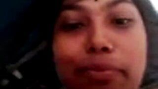 WhatsApp video Call showing boobs girlfriend