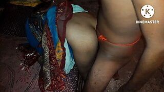 Badi Gand wali Hot aunty ne Mujhe ghar Bulakar apni chudai karwai hot Dress me