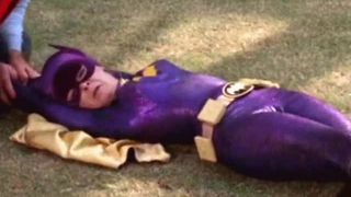 Batgirl – Cats Whiskers bondage