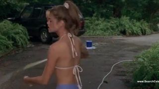 Denise Richards and Neve Campbell – Wild Things (1998)