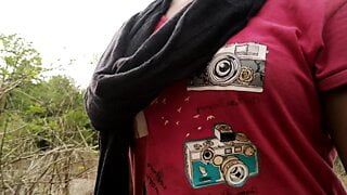 Desi bhabhi ko devar ne khet me lekar choda