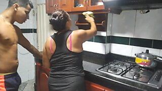 I give my stepmother a delicious oral in the kitchen before dad arrives