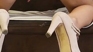 Ja solo akcija…Big dildo in my pussy