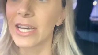 Loira rica cai na net dando o cu