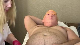 Depilation of the most famous blonde in the world!