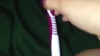 Desi girl pussy fuck with toothbrush