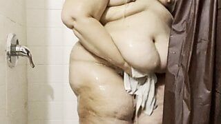 Let me get you wet daddy