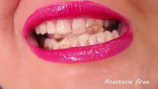 Sharpest teeth, Extreme close-up  #12