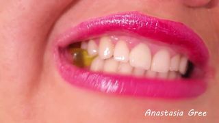 Sharpest teeth, Extreme close-up  #9