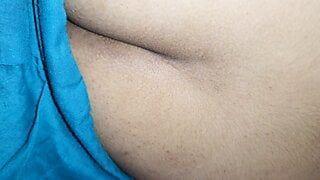 Soti hui behan ke gand me hath lagaya.