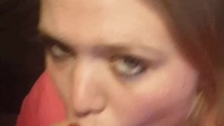 Sucking and swallows cum