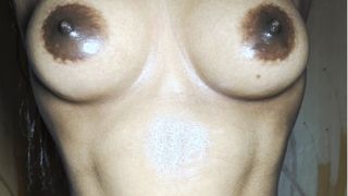 sushmita got OIL massage for whole body at home