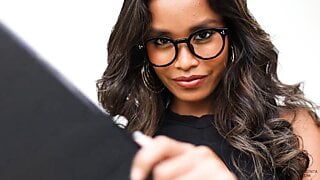 Tanned Ebony babe Putri Cinta, opening her tiny pussy