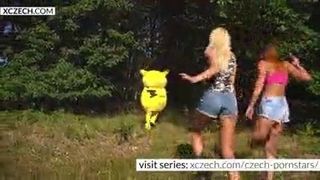 Two girls have sex in the garden