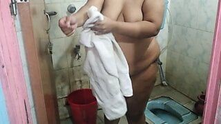 Arabian woman after bath – BBW