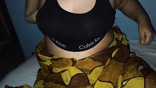 Delhi politician woman while wearing blouse