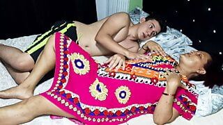 I eat the pussy of this delicious milf who is my stepmother