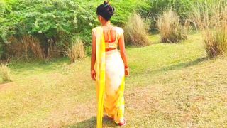 Indian Village Desi Women – Outdoor Natural Boobs – Hindi