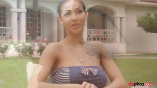 Selena Erotic Makeover