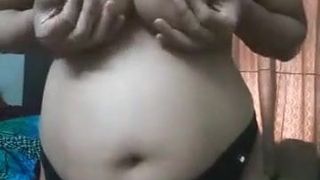 Bangla desi Ferdousy Shoma Bhabhi Selfe Video For Husband