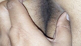 Behan ki panty khol ke gand me ungli dali.