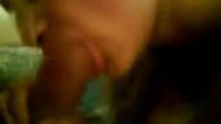 Diana chupandomela bien rico y clavandosela sin condon