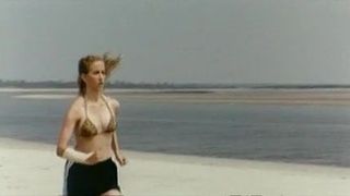 Lori Heuring – ”The In Crowd” 03