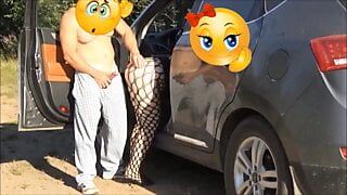 Finished in the slut’s pussy right on the road