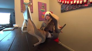 Mrs. Clause Teases You with Sexy Magical Soles! HD PREVIEW
