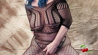 My stepmom sits on a big cock while I watch her cum