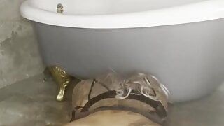 OnlyFans Leaked – Hot Tattooed British Milf cums hard to her dildo machine