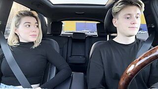 Paid for a taxi with a blowjob – in the car – outdoor