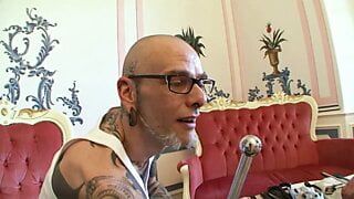 SAD SCHLOSS SKLAVIN – (Trauma #02)