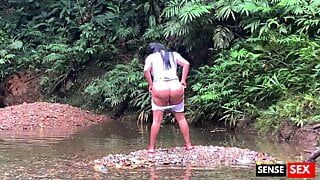 SECRETLY RECORDING A BIG ASS LATIN TOURIST