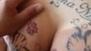 Tatuada gostosa Bruna Moura fazendo anal com vontade