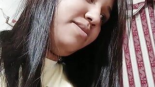 18 year old brunette big saggy tits from New York United States fucking her stepbrother’s big dick