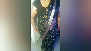 Amma’s Black Saree Hip and Navel Seduction