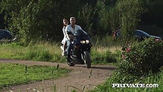 Bloom Lambie Scorching Reunion