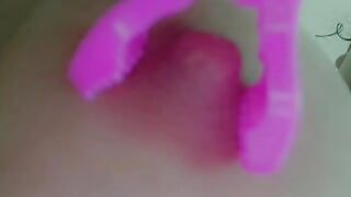Fat slut has fun clamping & playing with clothes pins on nipples