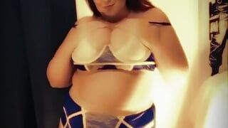 Hope you like the outfit….Now for a little tease in it