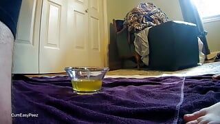 Liza and Andy make a cum and piss cocktail in a glass dish!