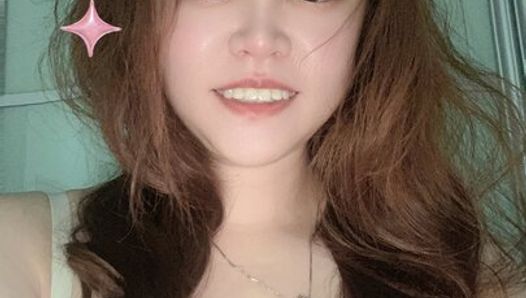 36H big tits by the beach