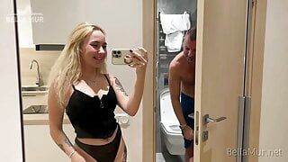 ASK A PORNSTAR – Big Italian man face fucked and took me doggy