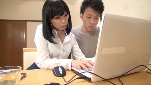 Beautiful MILFs, Lovemaking Junkies